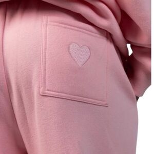 NWT COMFRT Love Limited Edition Petal Pink Straight Leg Sweatpants Size Smaller